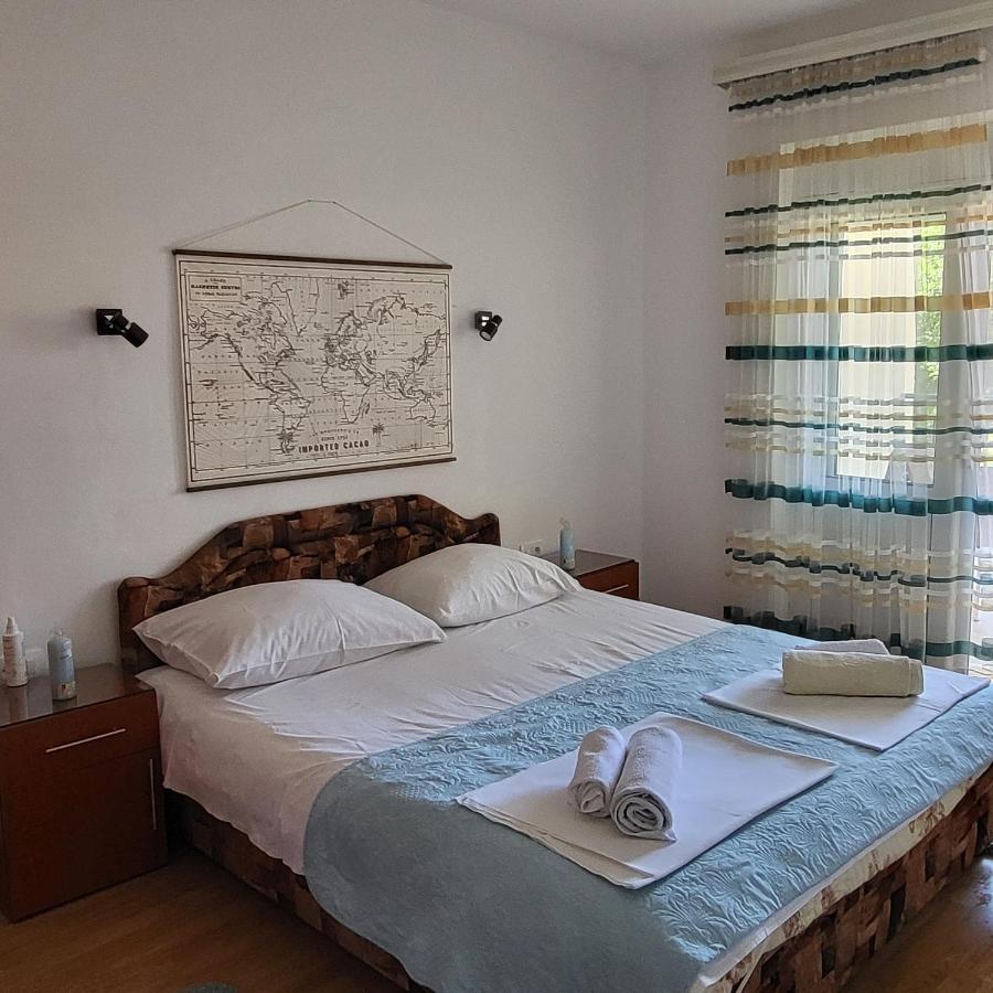 Apartmani Mia Sorajic Petrovac Extérieur photo