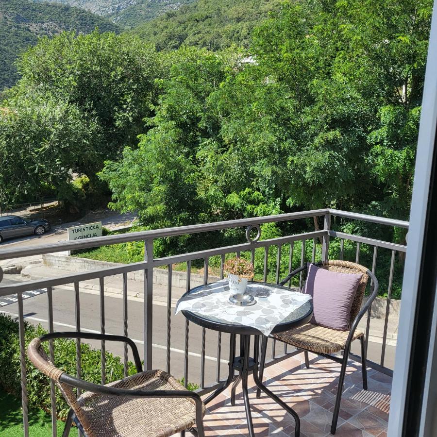 Apartmani Mia Sorajic Petrovac Extérieur photo
