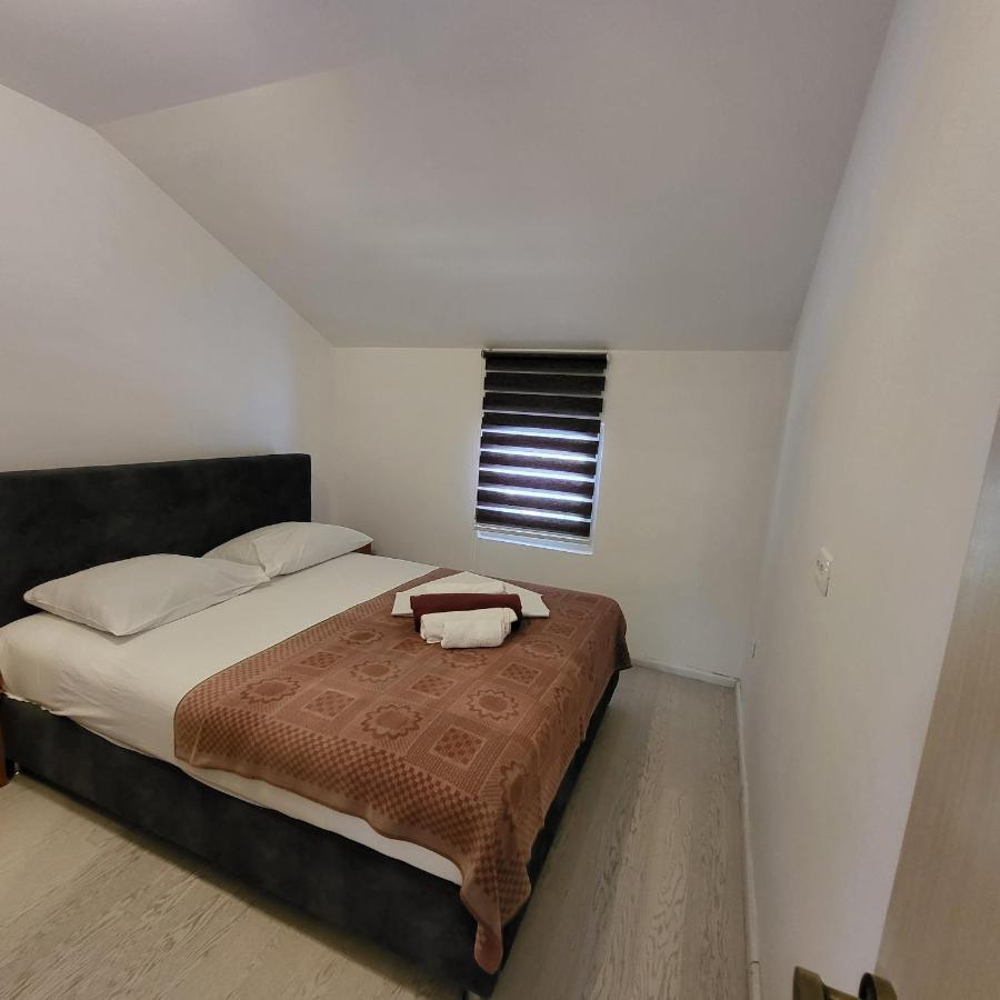 Apartmani Mia Sorajic Petrovac Extérieur photo