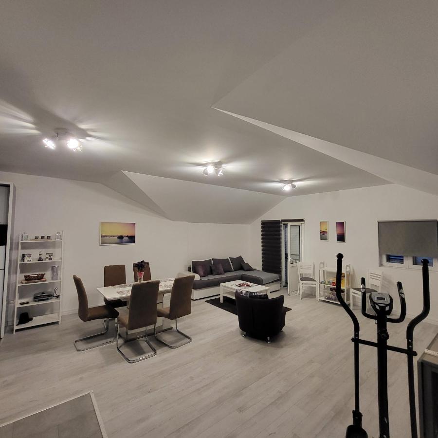 Apartmani Mia Sorajic Petrovac Extérieur photo